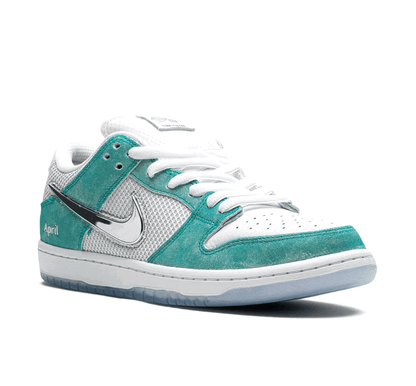 Nike SB x April Skateboards Dunk Low Pro Racer Blue-Nike-Mbuzi