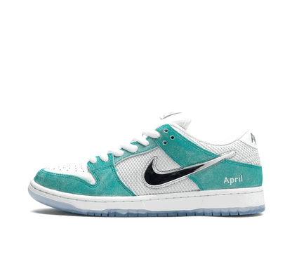 Nike SB x April Skateboards Dunk Low Pro Racer Blue-Nike-Mbuzi